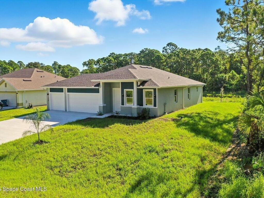 2095 Tahoe Avenue, Palm Bay, FL 32909