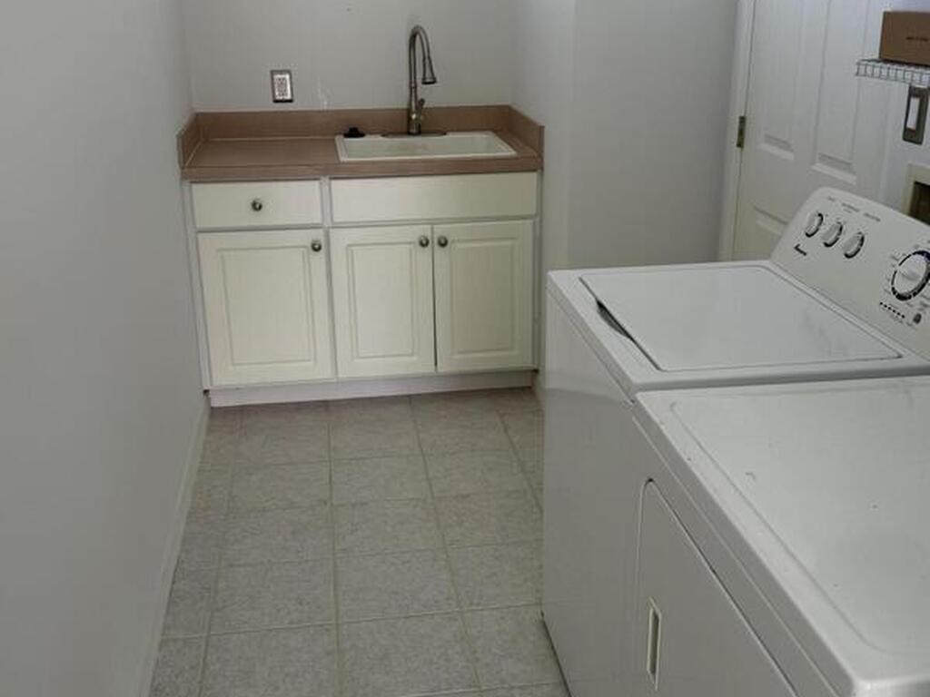 466 Carmel Drive, Melbourne, FL 32940