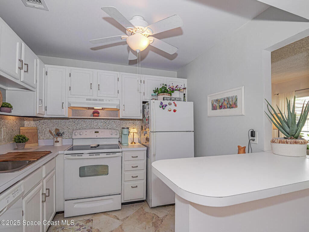 75 Royal Oak Court, Vero Beach, FL 32962