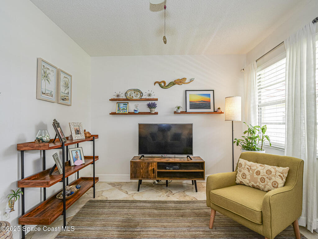 75 Royal Oak Court, Vero Beach, FL 32962