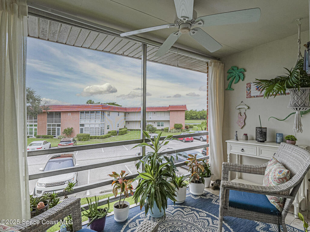 75 Royal Oak Court, Vero Beach, FL 32962