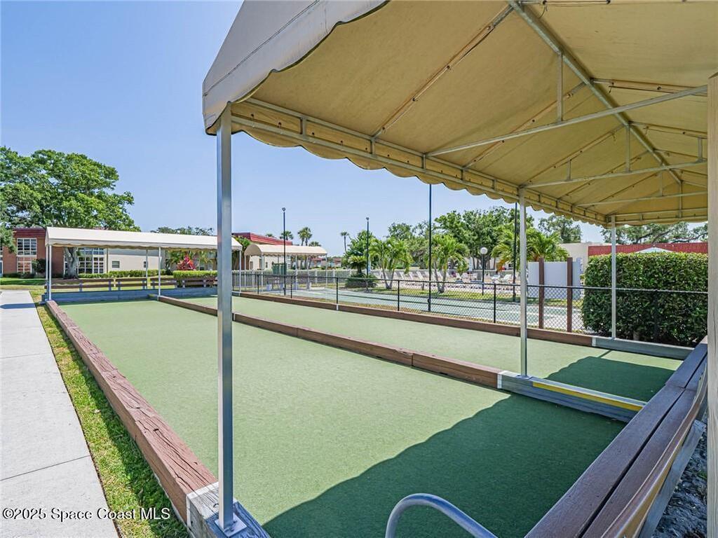 75 Royal Oak Court, Vero Beach, FL 32962