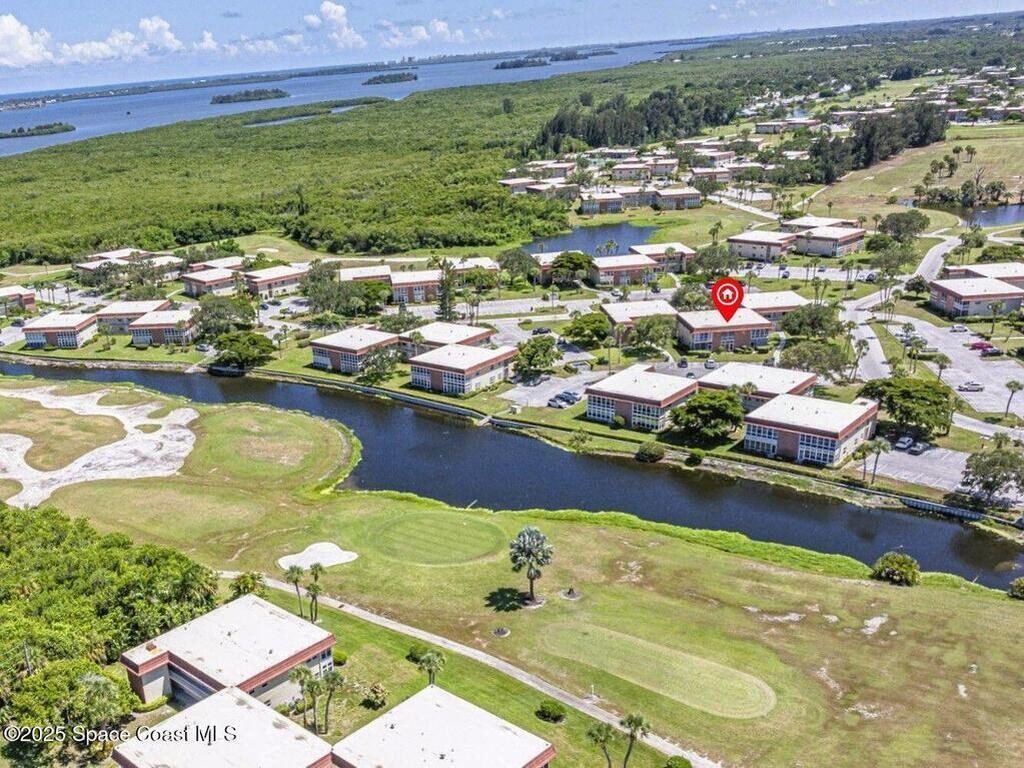 75 Royal Oak Court, Vero Beach, FL 32962