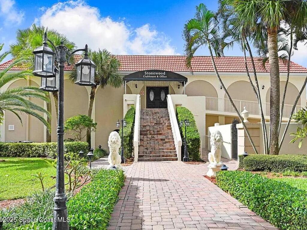 830 N Atlantic Avenue, Cocoa Beach, FL 32931