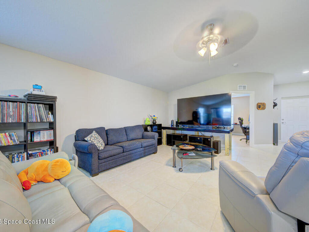 318 Silver Frost Street, Palm Bay, FL 32909