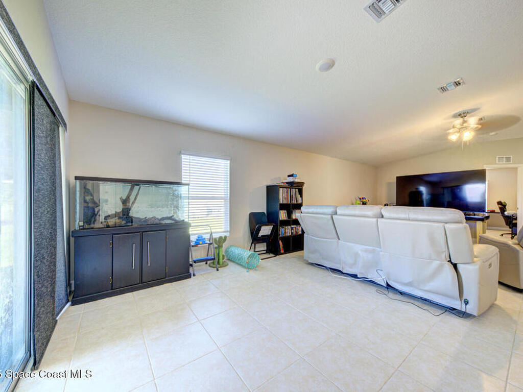 318 Silver Frost Street, Palm Bay, FL 32909