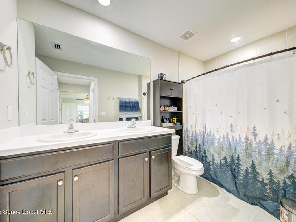 318 Silver Frost Street, Palm Bay, FL 32909