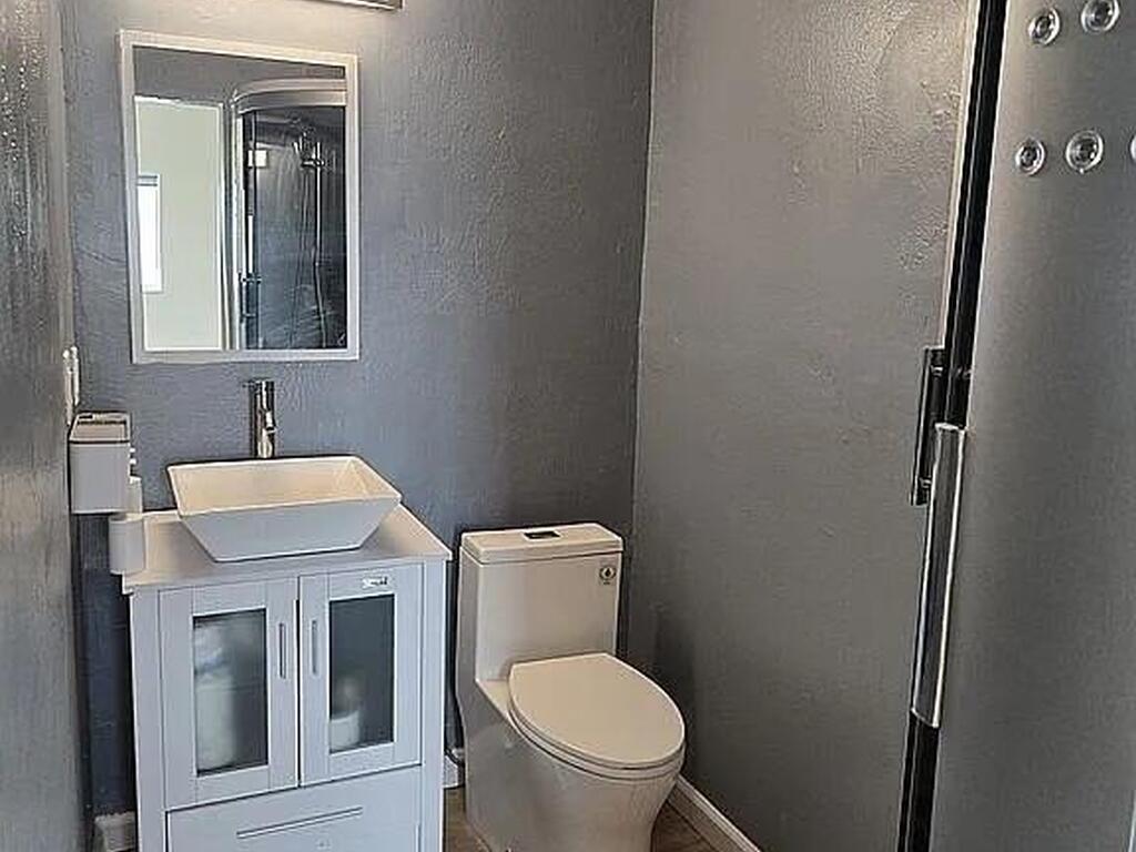 725 Puesta Del Sol Plaza, Indialantic, FL 32903