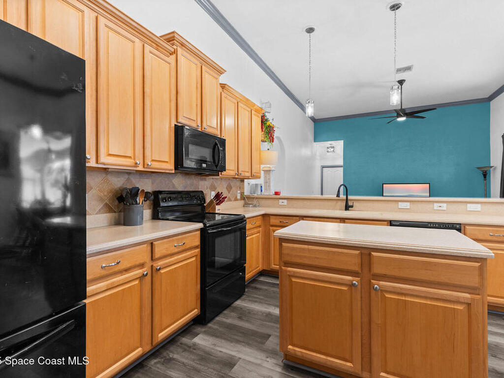 834 Woodbine Drive, Merritt Island, FL 32952