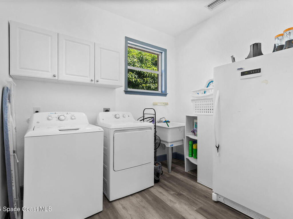 834 Woodbine Drive, Merritt Island, FL 32952