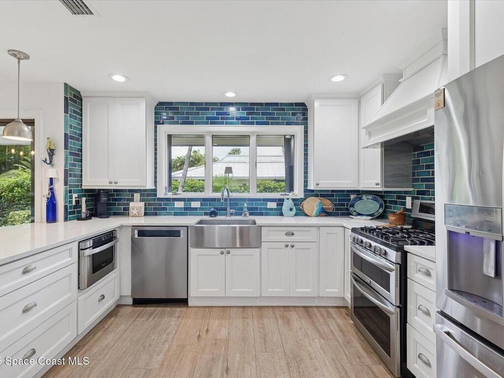 905 Starboard Dr Drive, Vero Beach, FL 32963