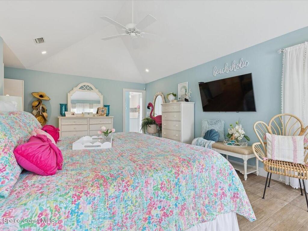 905 Starboard Dr Drive, Vero Beach, FL 32963