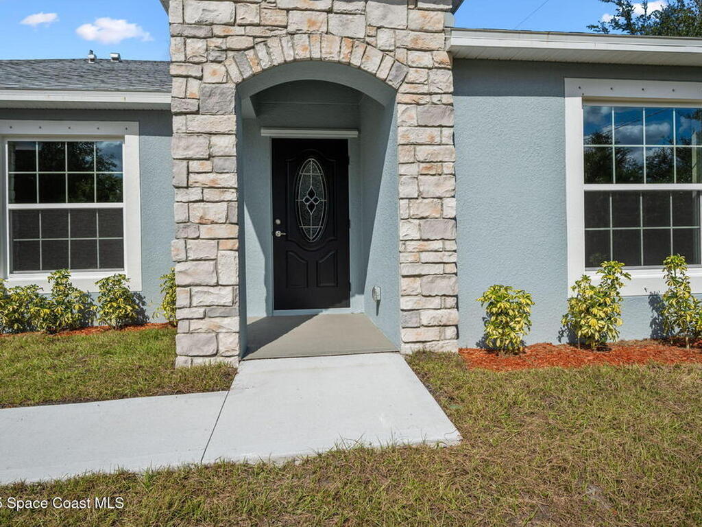 413 Ganley Street, Palm Bay, FL 32908