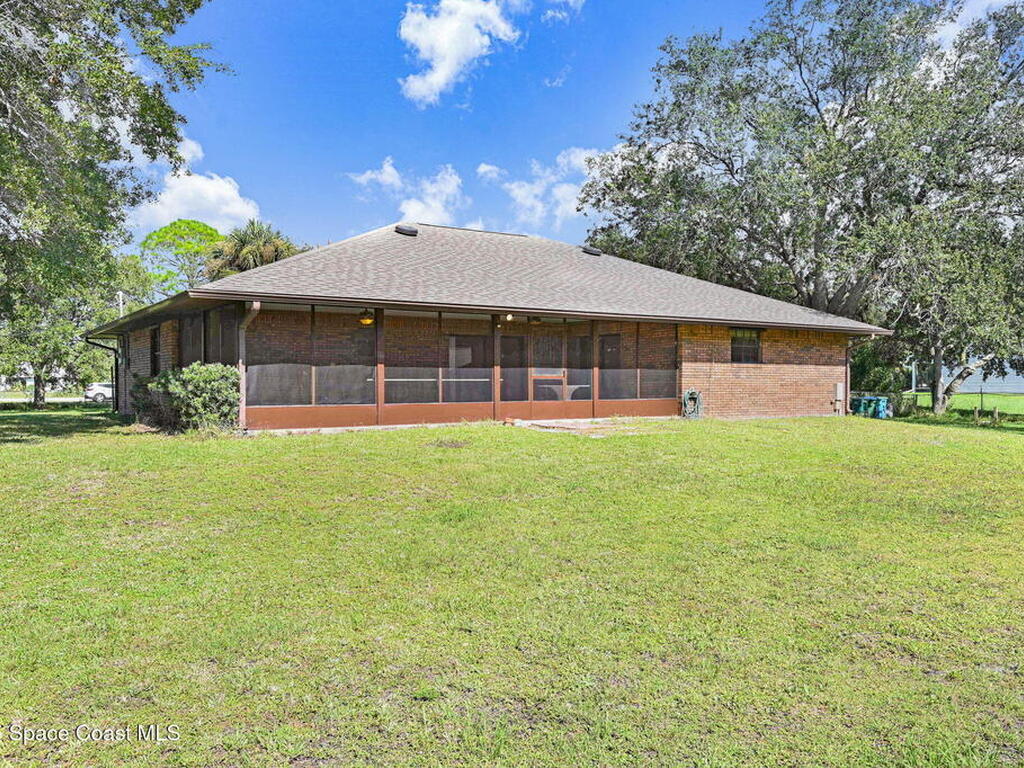 3301 Grant Road, Grant-Valkaria, FL 32949