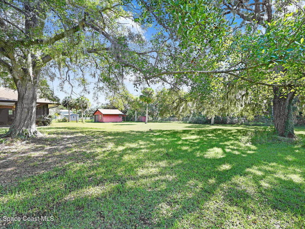 3301 Grant Road, Grant-Valkaria, FL 32949