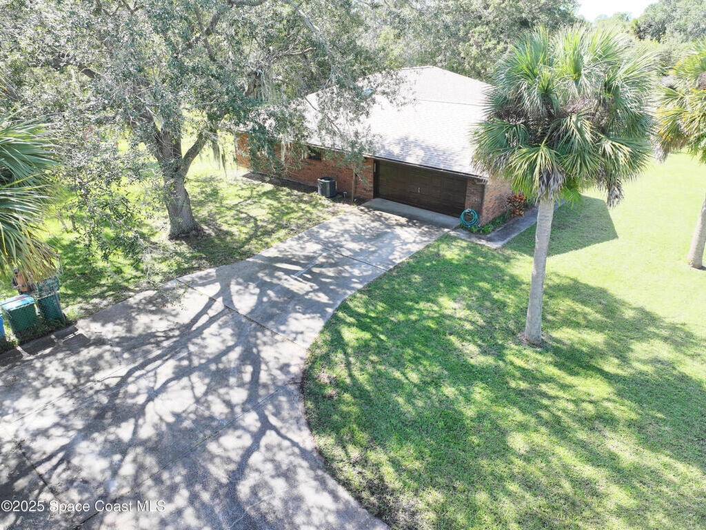 3301 Grant Road, Grant-Valkaria, FL 32949