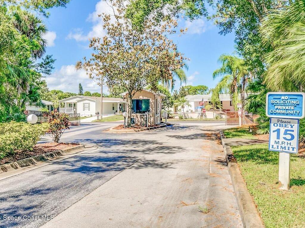 495 Outer Drive, Cocoa, FL 32926