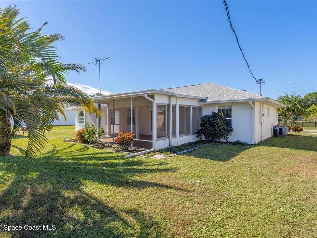 1631 Eldron Boulevard, Palm Bay, FL 32909