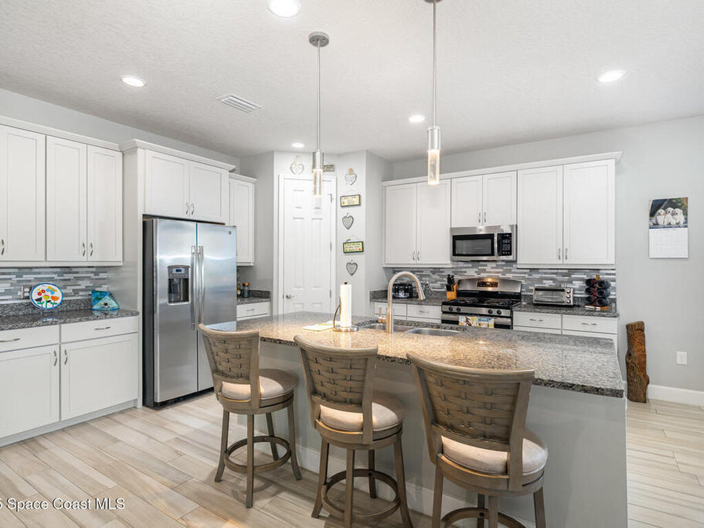 19 Lagoon Way, Titusville, FL 32780