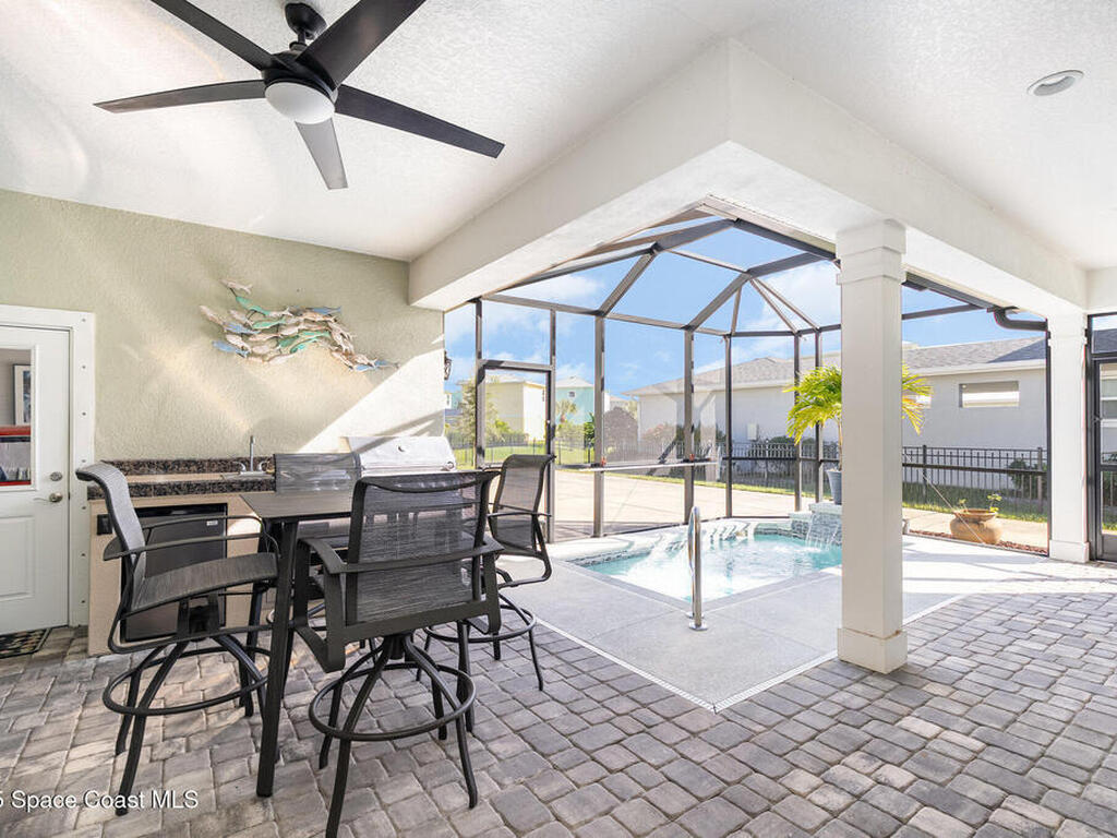 19 Lagoon Way, Titusville, FL 32780