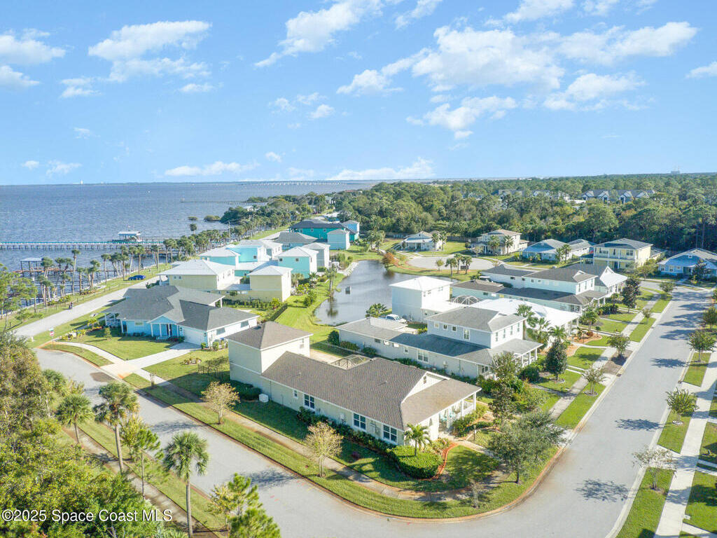 19 Lagoon Way, Titusville, FL 32780