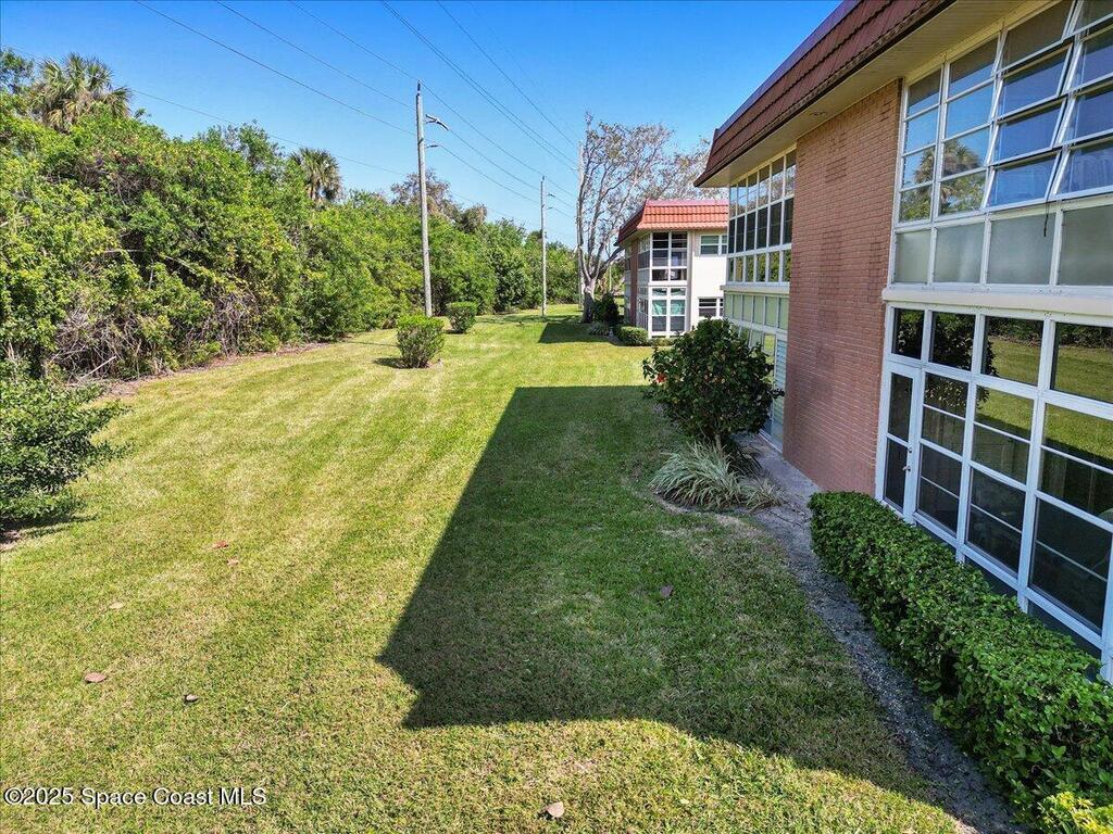 96 Springlake Drive, Vero Beach, FL 32962
