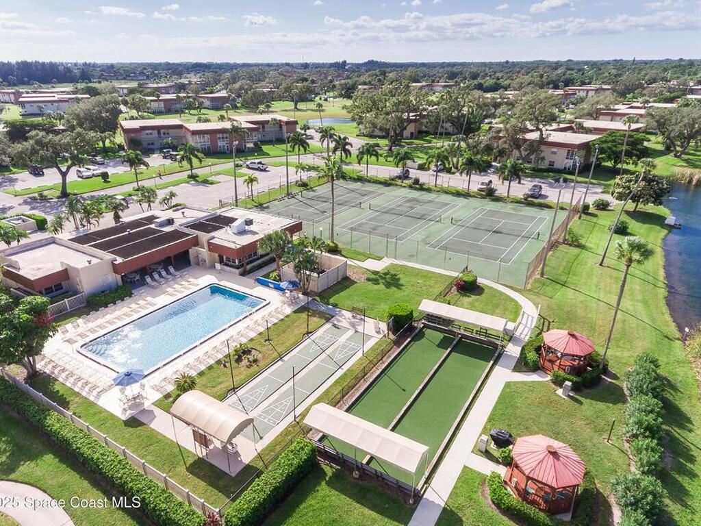 96 Springlake Drive, Vero Beach, FL 32962