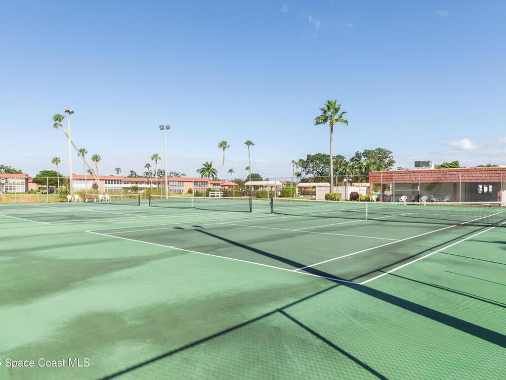 96 Springlake Drive, Vero Beach, FL 32962