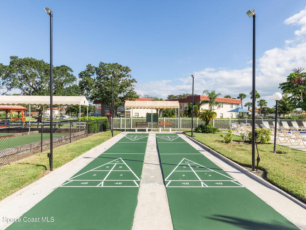 96 Springlake Drive, Vero Beach, FL 32962