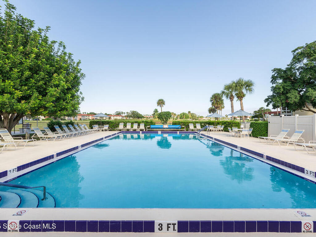 96 Springlake Drive, Vero Beach, FL 32962