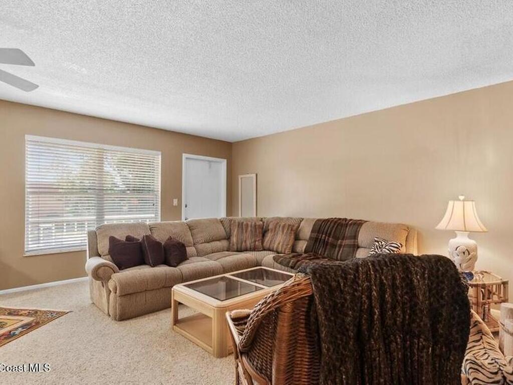 96 Springlake Drive, Vero Beach, FL 32962