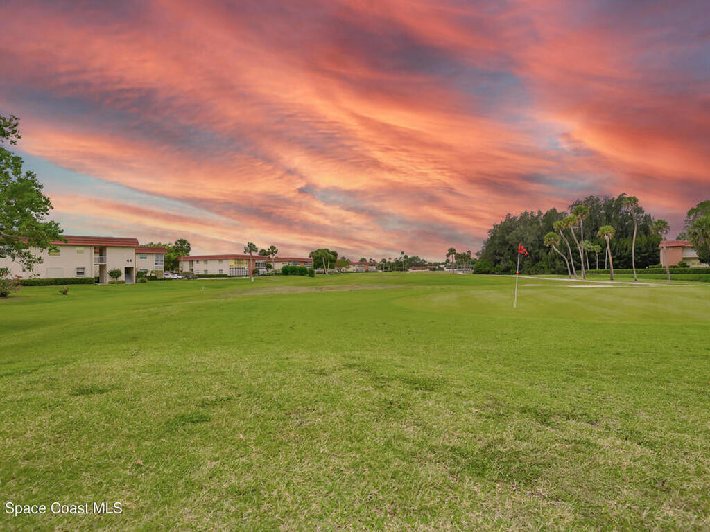 96 Springlake Drive, Vero Beach, FL 32962