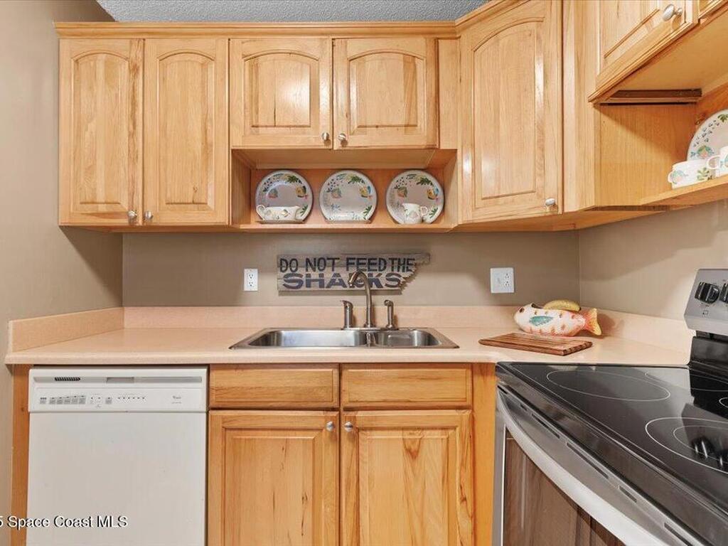 96 Springlake Drive, Vero Beach, FL 32962