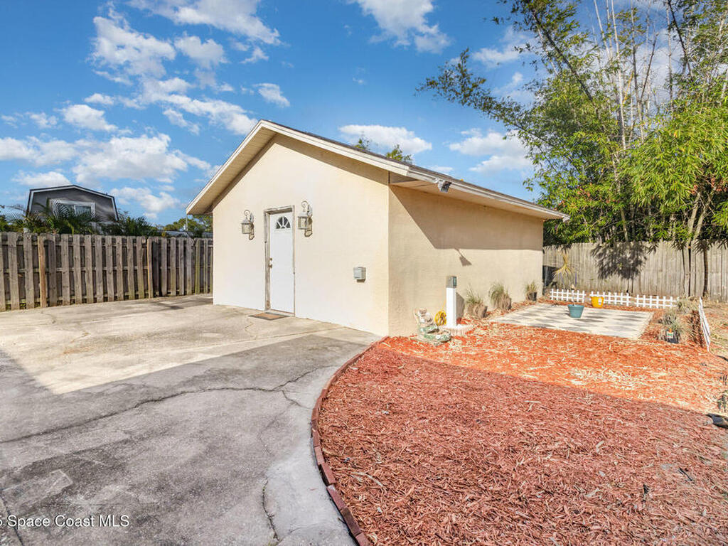 7065 Bright Avenue, Cocoa, FL 32927