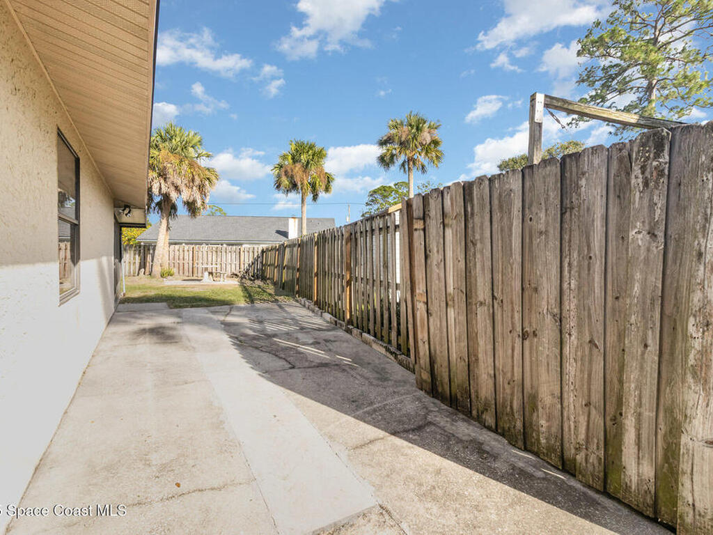 7065 Bright Avenue, Cocoa, FL 32927