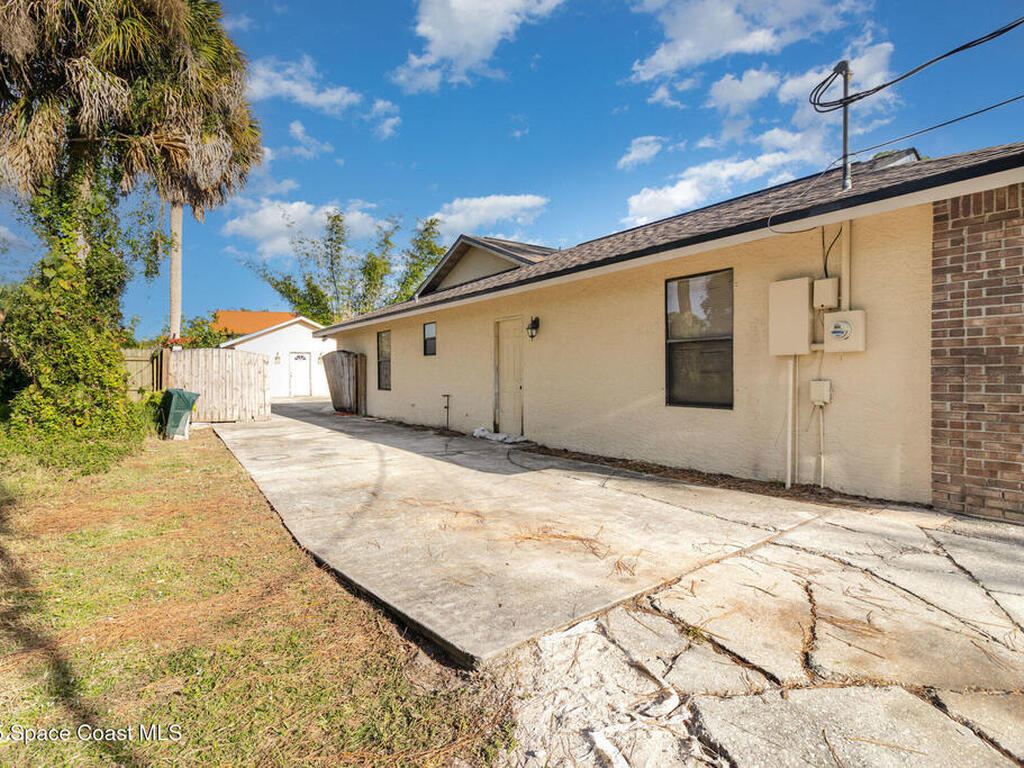 7065 Bright Avenue, Cocoa, FL 32927