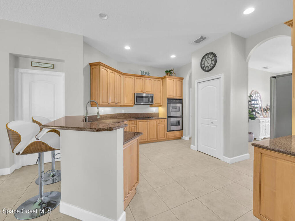 870 SW Grand Reserves Boulevard, Port St. Lucie, FL 34986