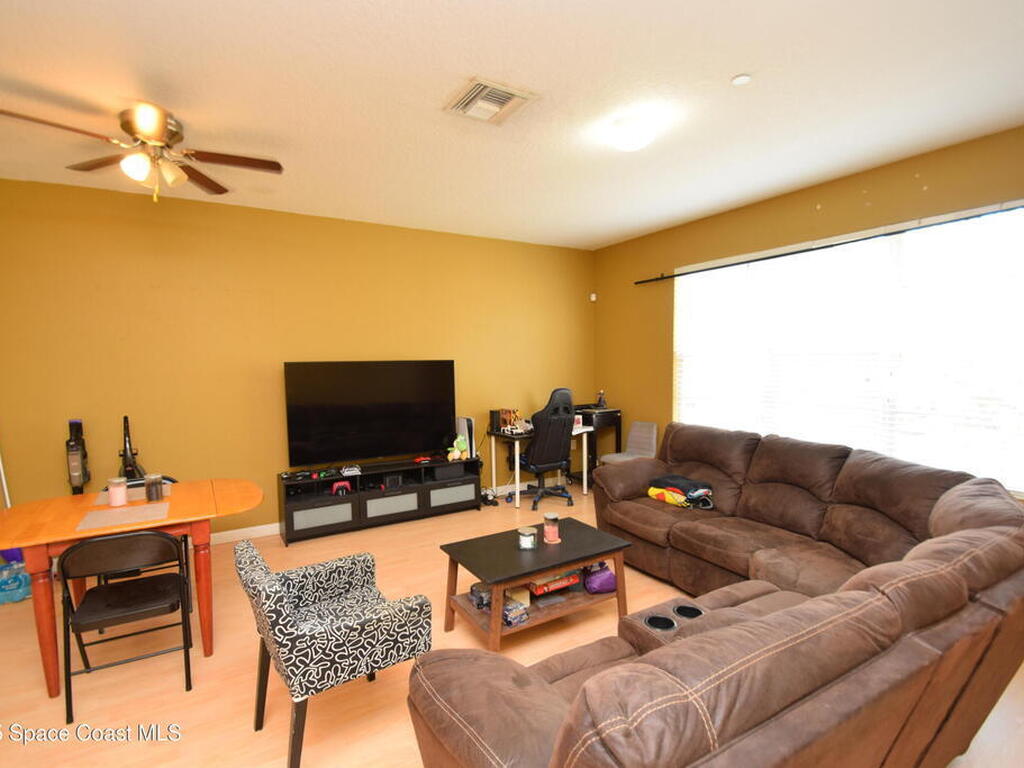 1327 Salem Orchard Lane, Brandon, FL 33510