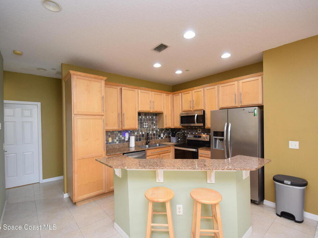 1327 Salem Orchard Lane, Brandon, FL 33510