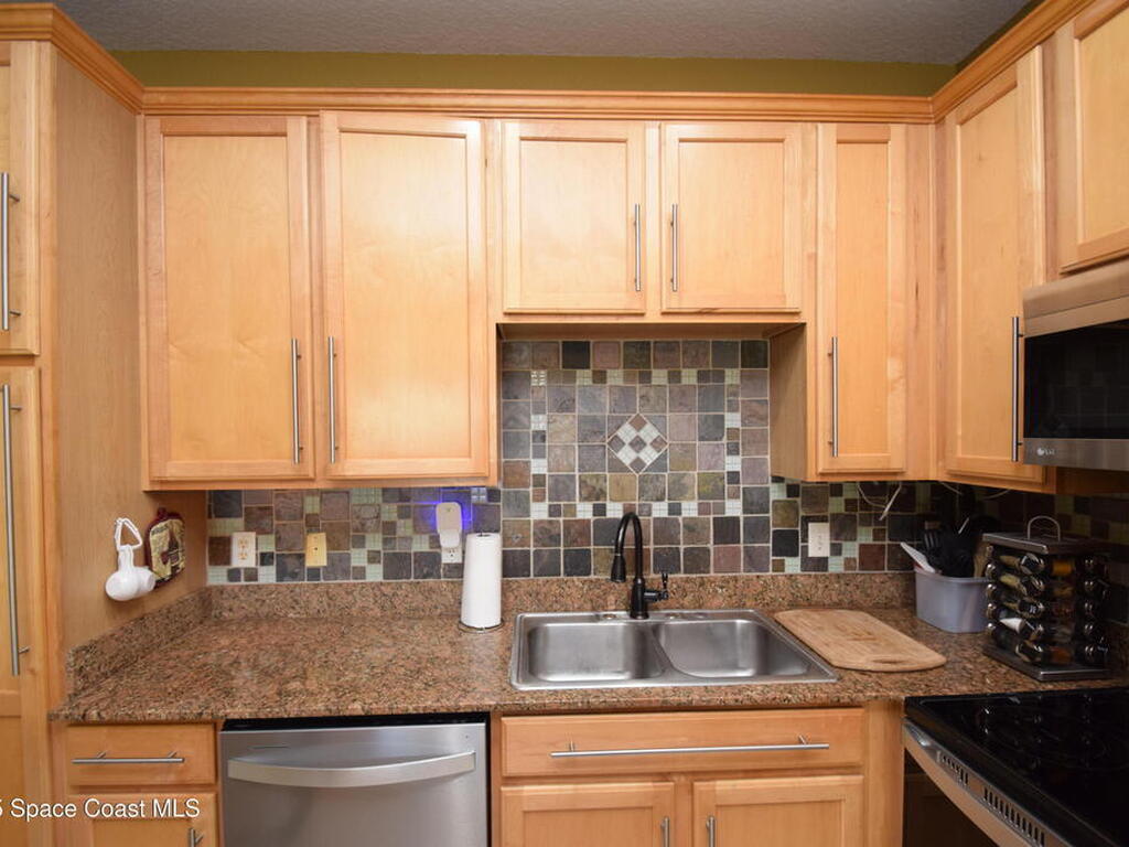 1327 Salem Orchard Lane, Brandon, FL 33510