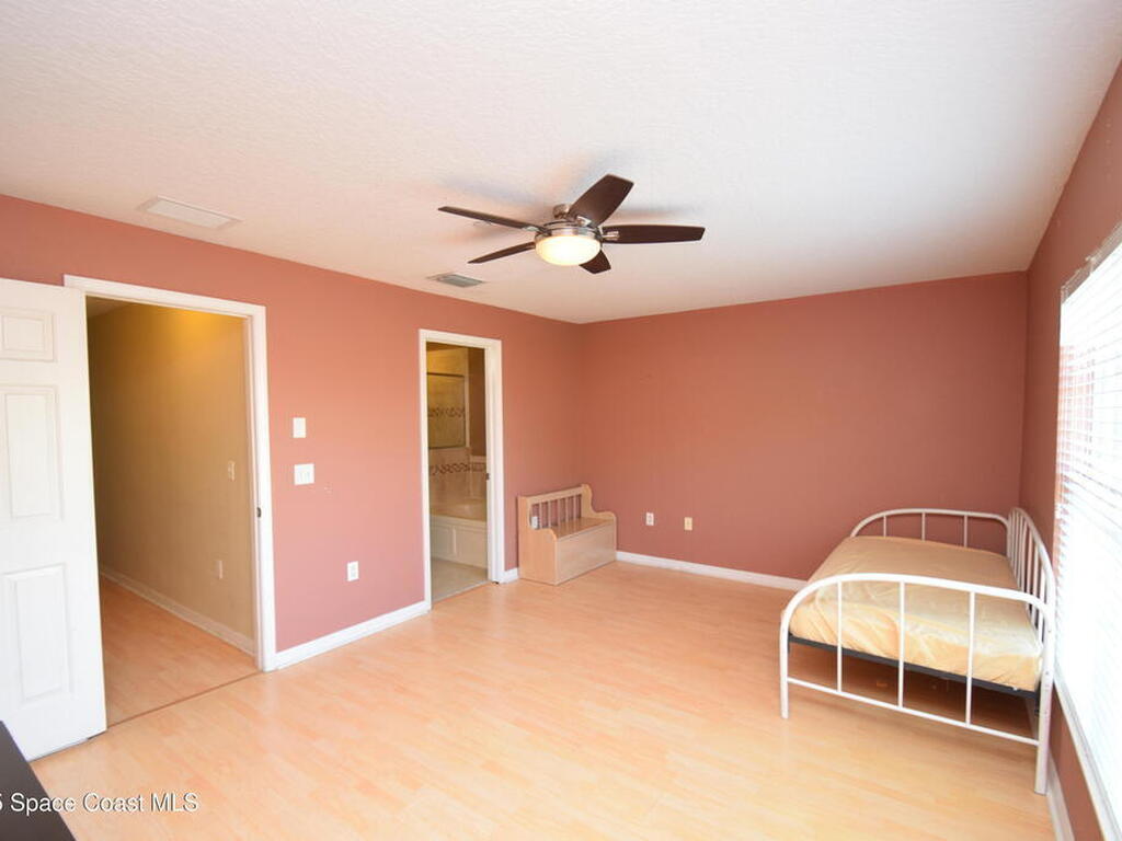 1327 Salem Orchard Lane, Brandon, FL 33510