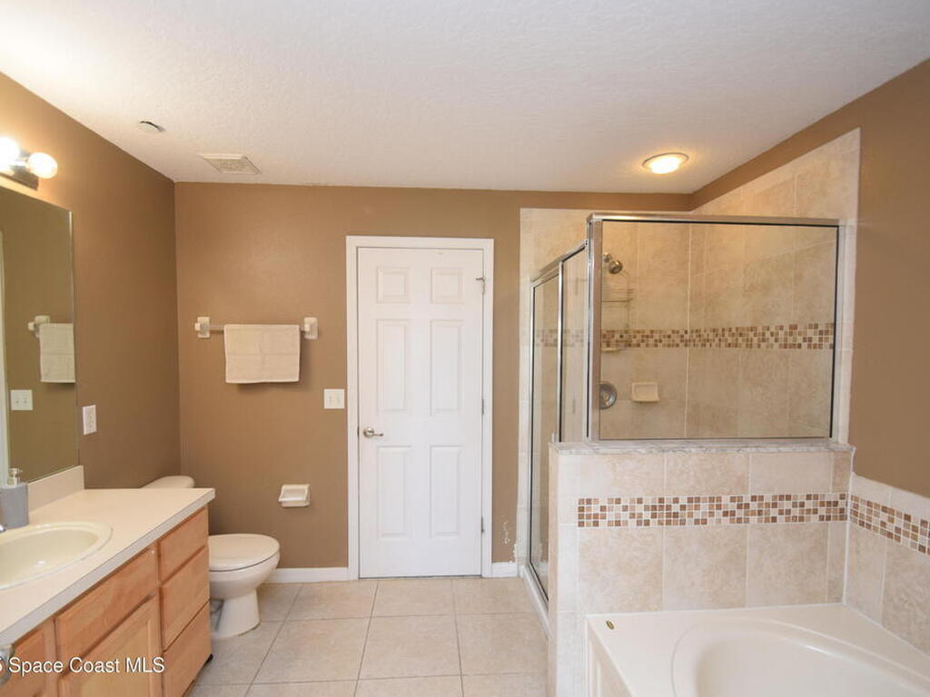 1327 Salem Orchard Lane, Brandon, FL 33510