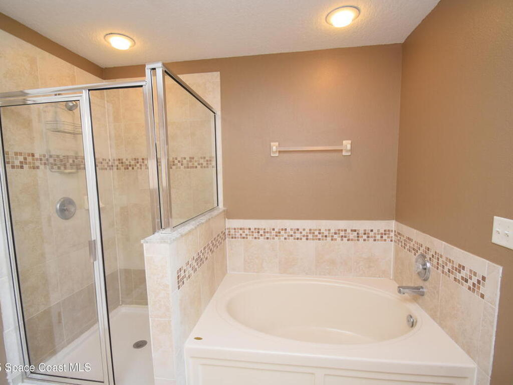 1327 Salem Orchard Lane, Brandon, FL 33510