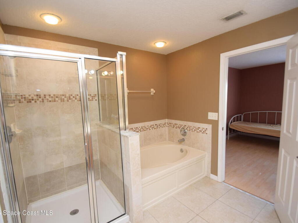 1327 Salem Orchard Lane, Brandon, FL 33510