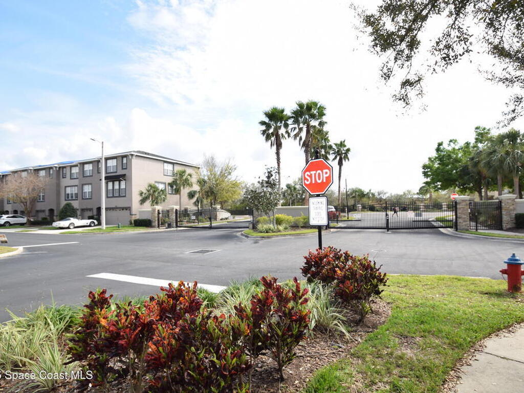 1327 Salem Orchard Lane, Brandon, FL 33510