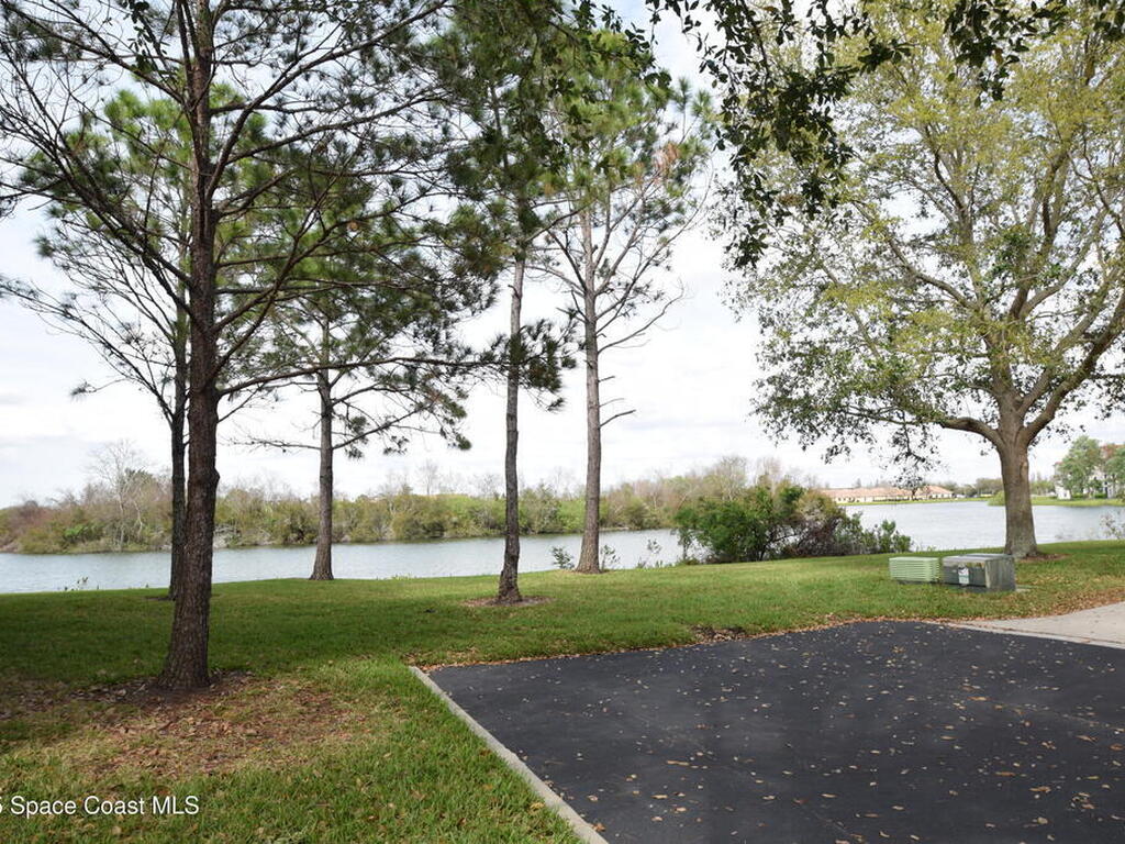 1327 Salem Orchard Lane, Brandon, FL 33510