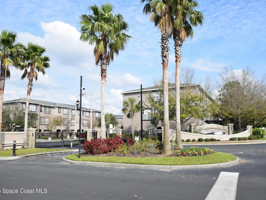 1327 Salem Orchard Lane, Brandon, FL 33510