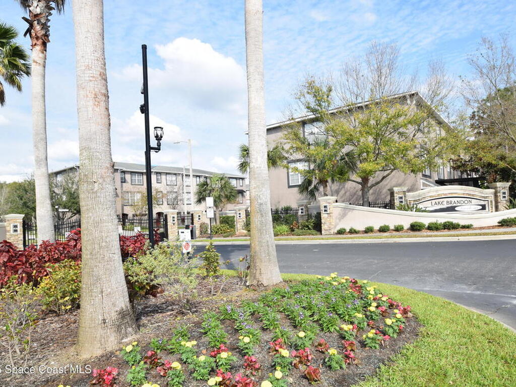 1327 Salem Orchard Lane, Brandon, FL 33510