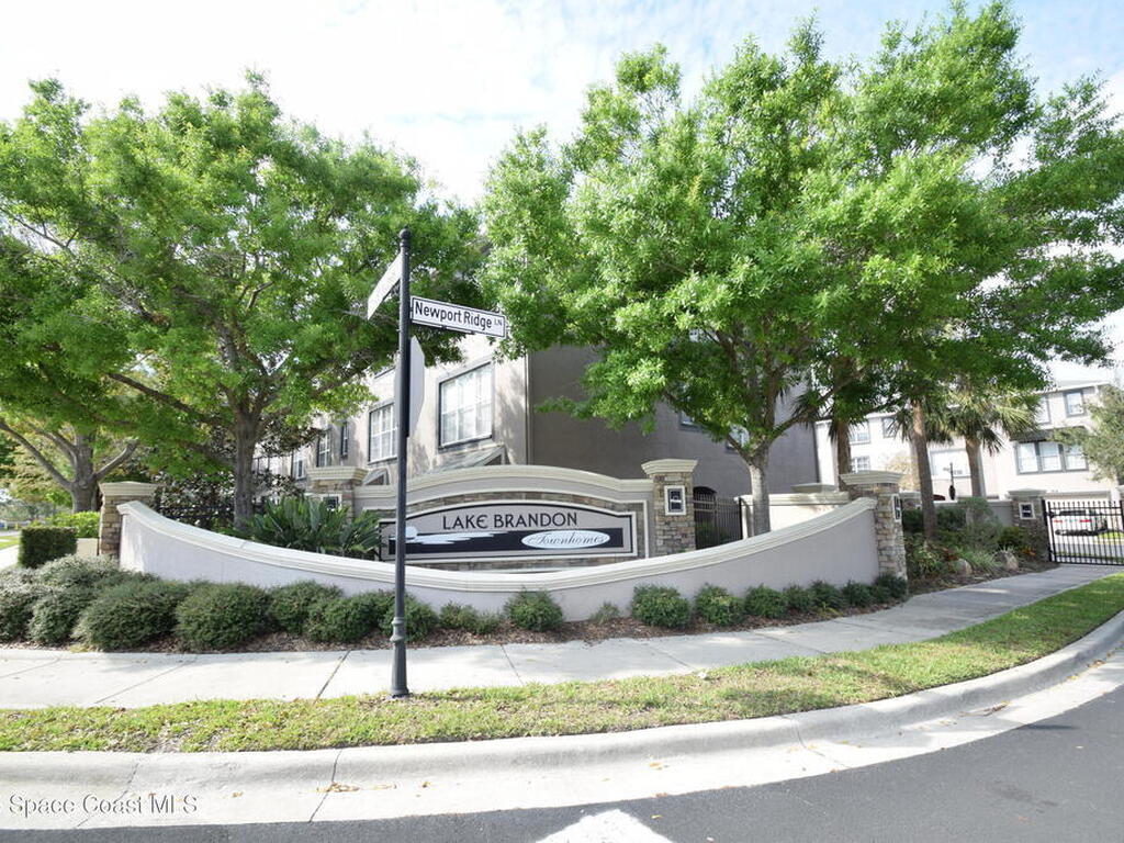 1327 Salem Orchard Lane, Brandon, FL 33510