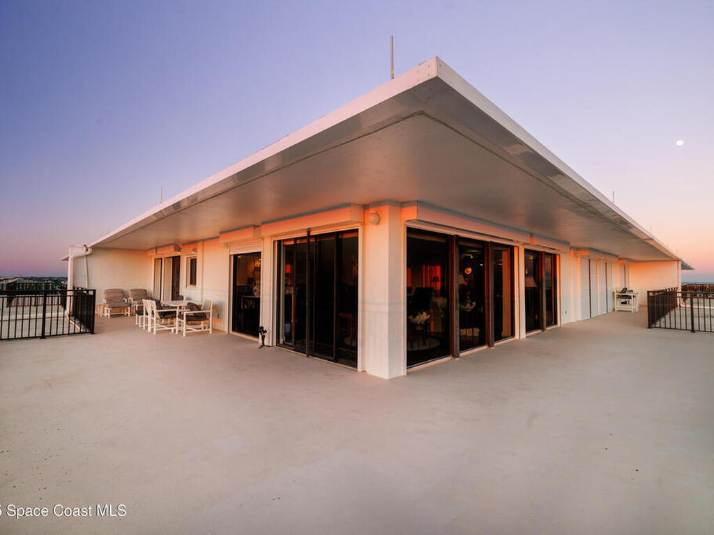 2100 N Atlantic Avenue, Cocoa Beach, FL 32931